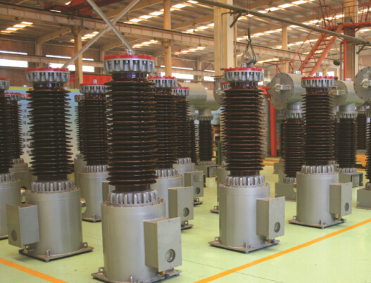 SF6 gas voltage transformer