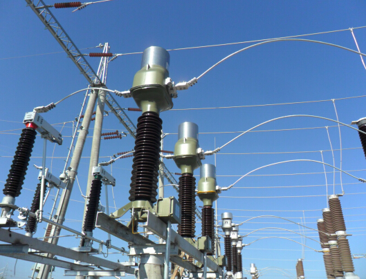Oil - immersed inverted current transformer